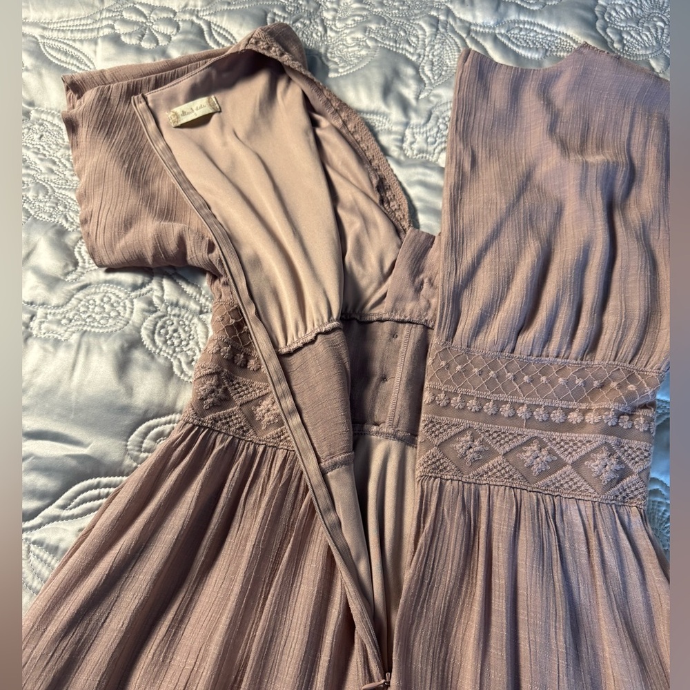 Alter’d State Mauve Lace-Trimmed Maxi Dress - Picture 11 of 16